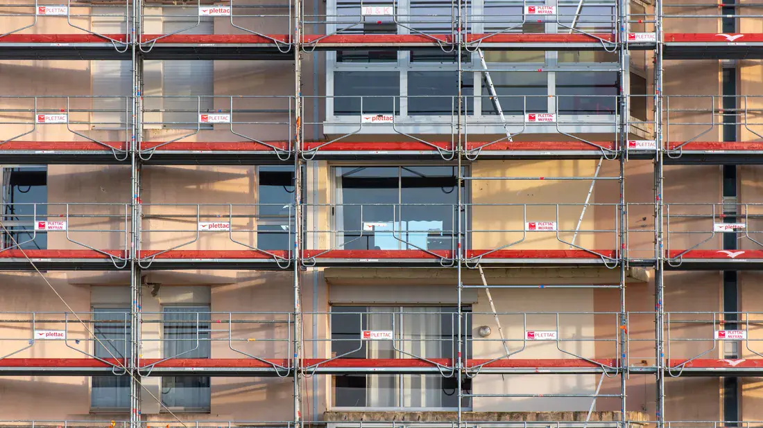 Immeuble en travaux de rénovation énergétique